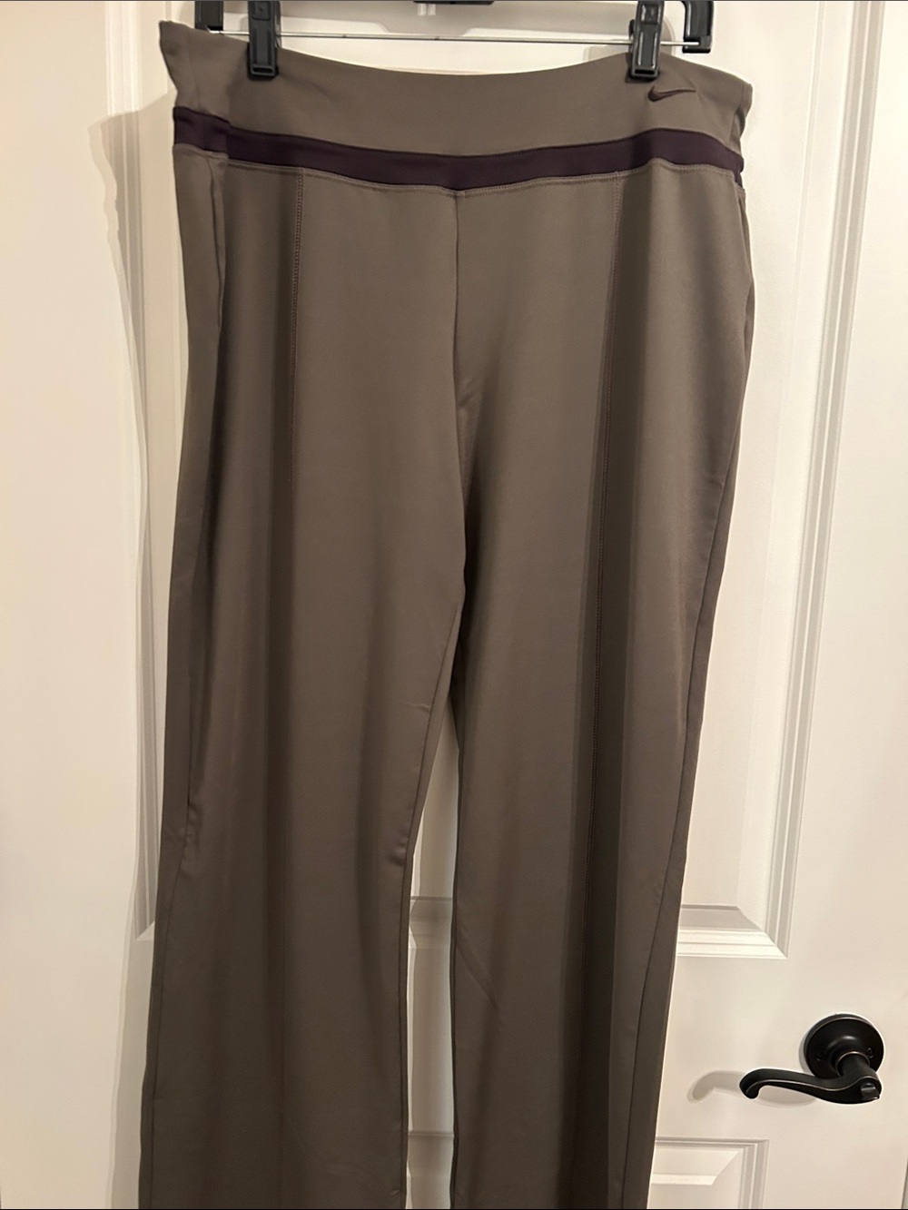 Nike Women's Taupe Wide-Leg Pants with Dark Trim w pockets